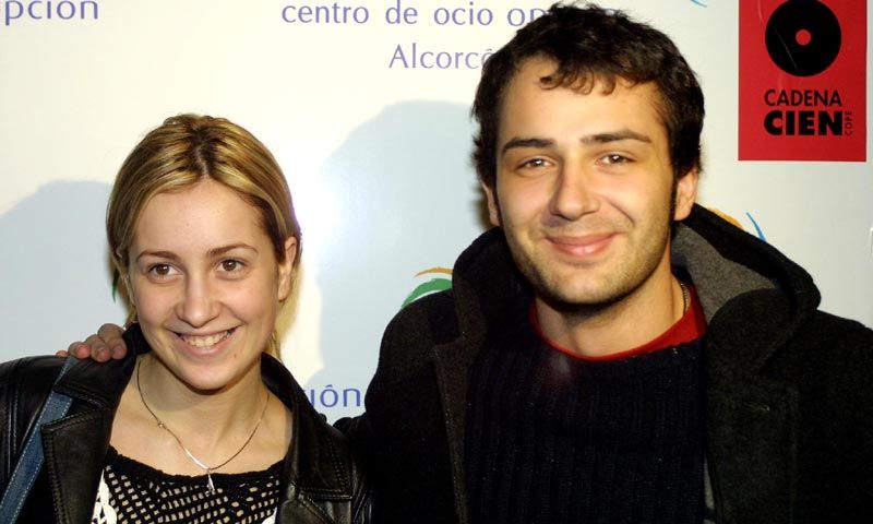 Una nueva pareja de triunfitos sale a la luz 15 años después... y ni te imaginas quiénes son