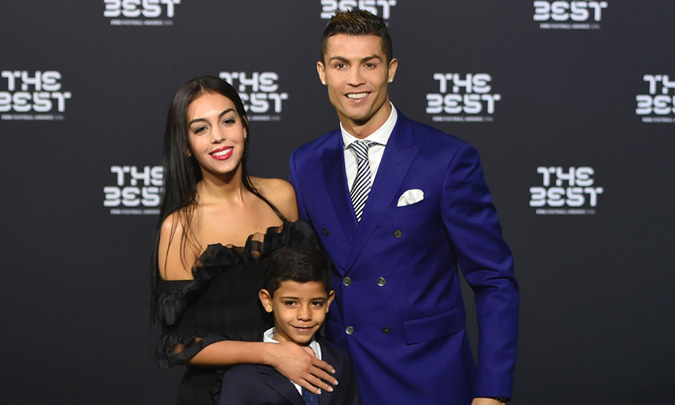 El mundo del fútbol convierte los premios The Best en un asunto de familia