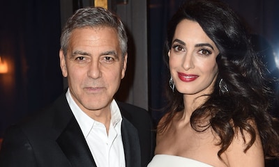 Amal Clooney presume por primera vez de su tripita de embarazada