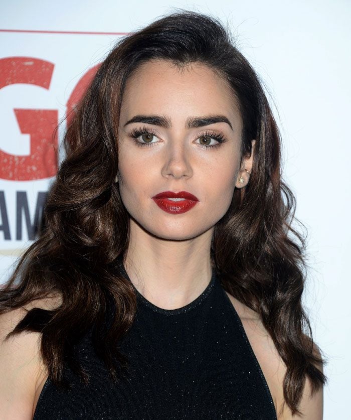 Lily Collins perdona a su padre, Phil Collins, por no 