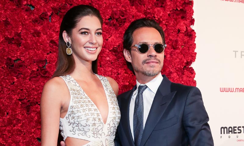 Marc Anthony presenta a su nueva novia, la modelo Mariana Downing