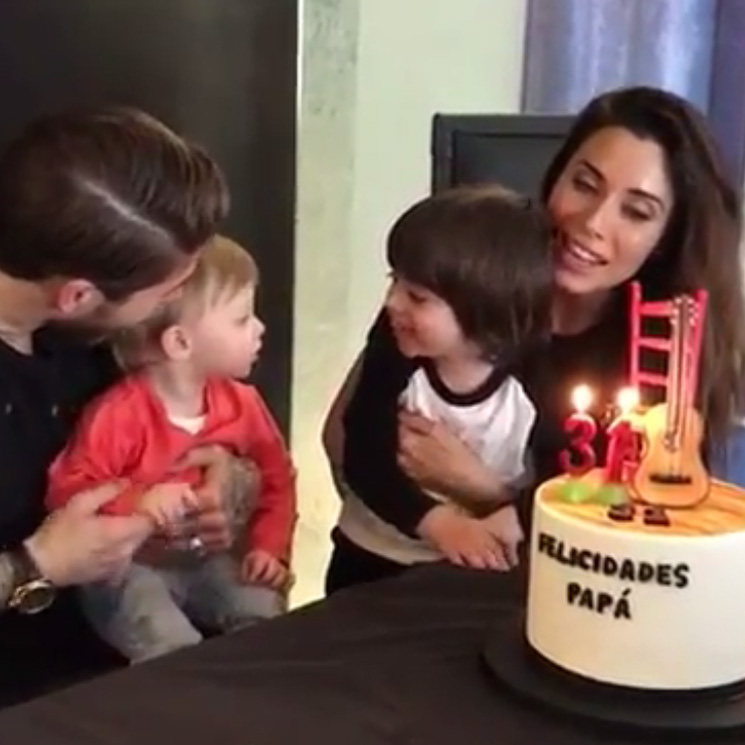 ¡Cumpleaños feliz! Sergio Ramos sopla las velas con Pilar Rubio y sus dos hijos 