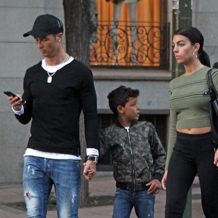 El paseo más familiar de Cristiano Ronaldo y Georgina Rodríguez