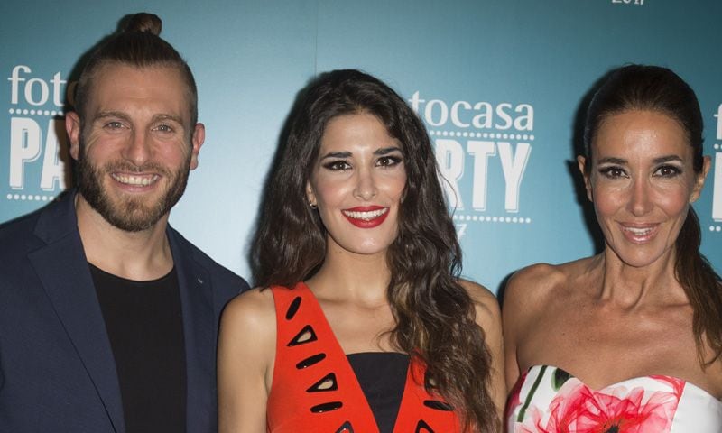 Elsa Anka piropea al novio de su hija: 'Sería la única mujer de España que no lo viese guapo'