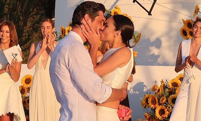 ¡Sobre la pasarela! El romántico ‘sí, quiero’ (casarme contigo) de Mireia Canalda a Felipe López