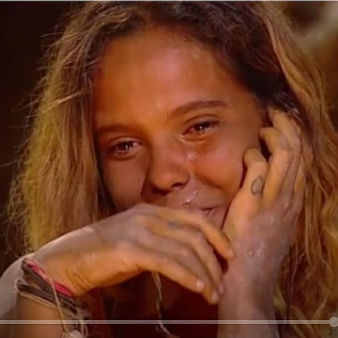 Gloria Camila rompe a llorar en el aniversario de la muerte de su madre, Rocío Jurado