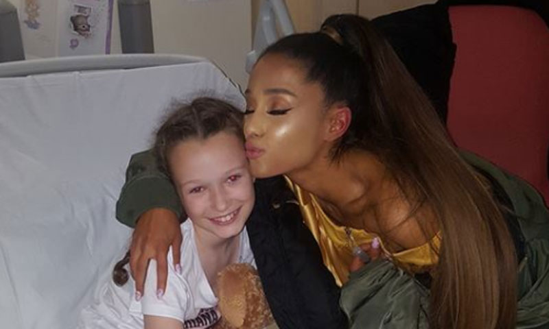 Así ha sido el emotivo encuentro de Ariana Grande con las víctimas de Manchester en el hospital