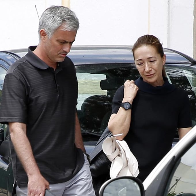 El entrenador José Mourinho, destrozado por la muerte de su padre