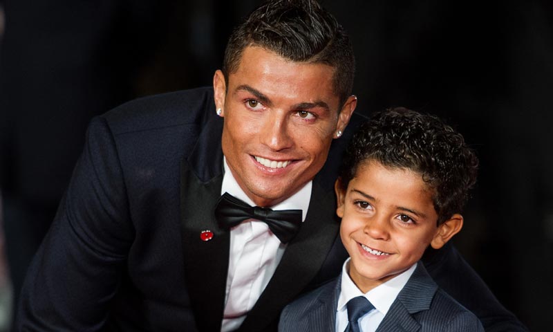 Cristiano Ronaldo y su hijo