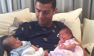 Cristiano Ronaldo presenta a sus hijos Eva y Mateo