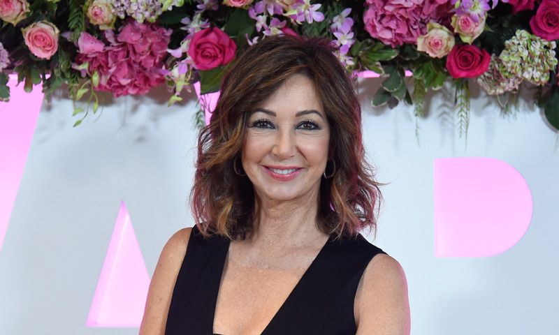 Ana Rosa Quintana se emociona al decir adiós a uno de sus reporteros más queridos