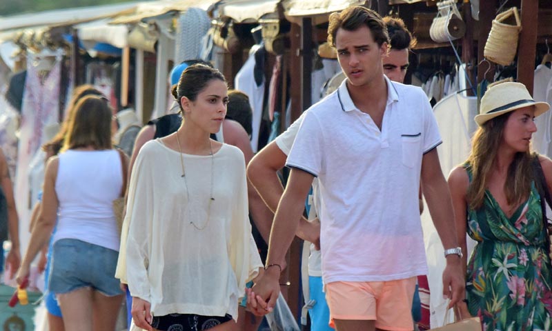 Tini y Pepe Barroso Jr., la imagen más romántica de su escapada en pareja a Ibiza