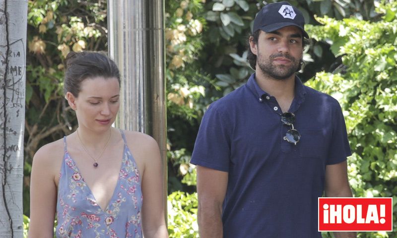 Diego Osorio y Jordan Joy Hewson, hija de Bono de U2, romántica escapada a la isla bonita