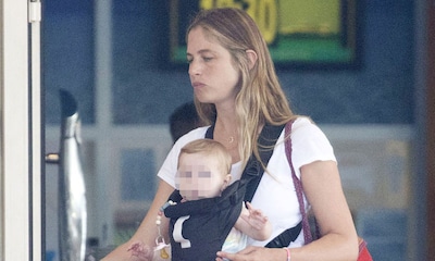 Martina Klein disfruta de sus primeras vacaciones con Erika, su bebé de siete meses