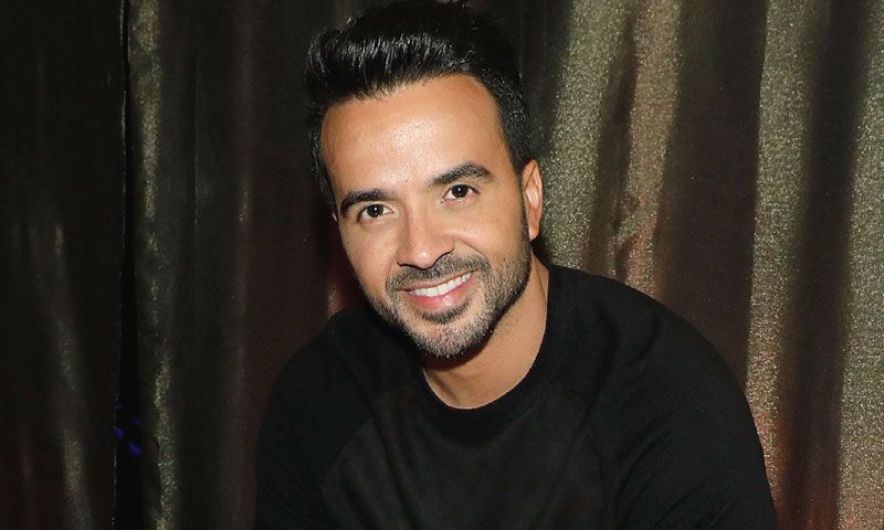 Las fotos de Luis Fonsi en su adolescencia que se han vuelto virales, ¡no le vas a reconocer!