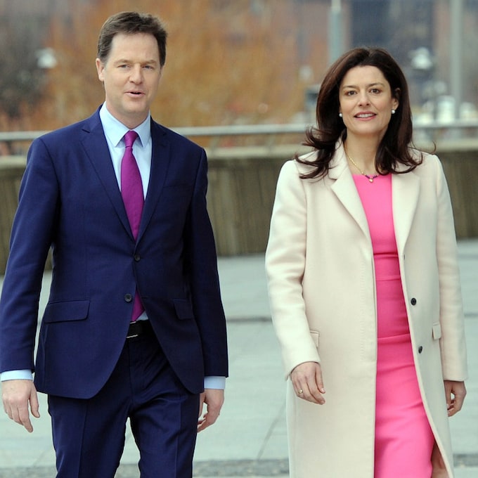 El político Nick Clegg y su mujer, Miriam, cuentan la 'cruda' batalla de su hijo contra el cáncer