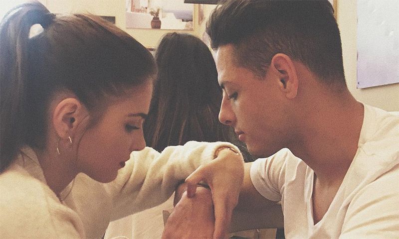 Andrea Duro comparte con el mundo su amor por ‘Chicharito’