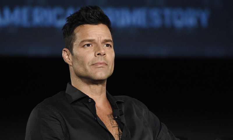 Ricky Martin, preocupado, busca a su hermano tras el paso del huracán María