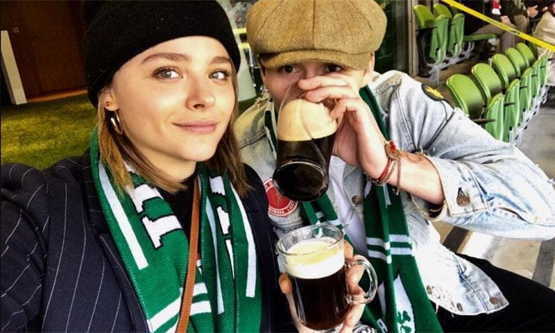 Brooklyn Beckham y Chloë Moretz dejan claro que siguen juntos con esta imagen