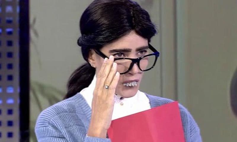 Protagonista de portadas, colaboradora de televisión y ahora metida en la piel de 'Bea la fea', ¿la reconoces?