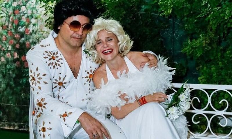 Eugenia Martínez de Irujo publica otra foto de su ¿boda en Las Vegas? con Narcís Rebollo
