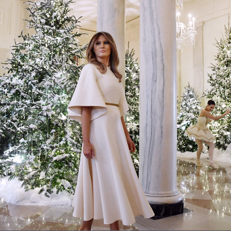 Melania Trump muestra la llamativa decoración de la Casa Blanca en sus primeras Navidades como Primera Dama 