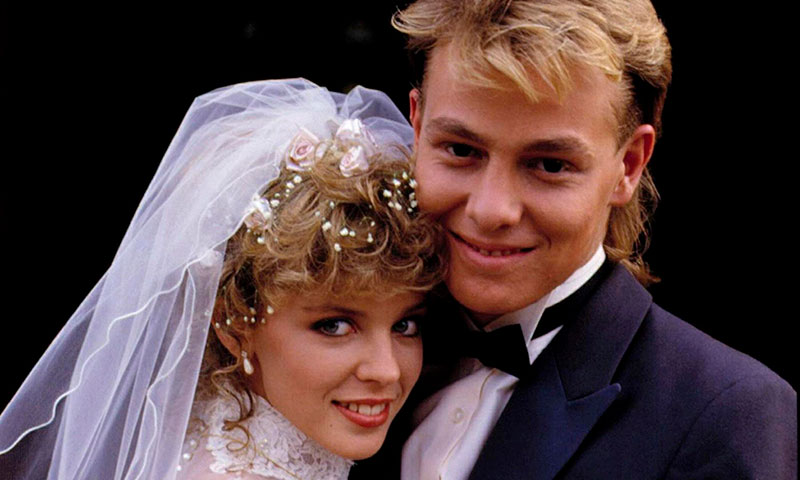 La imagen de Kylie Minogue junto a su primer amor, Jason Donovan, que ha vuelto a enamorar a sus seguidores