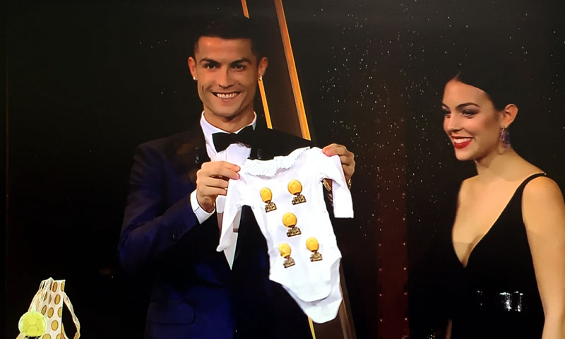 El detalle más especial para Cristiano Ronaldo y Georgina Rodríguez en la gala del Balón de Oro