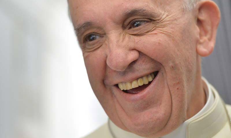 El Papa Francisco, tan querido por las Casas Reales y las estrellas, cumple 80 años