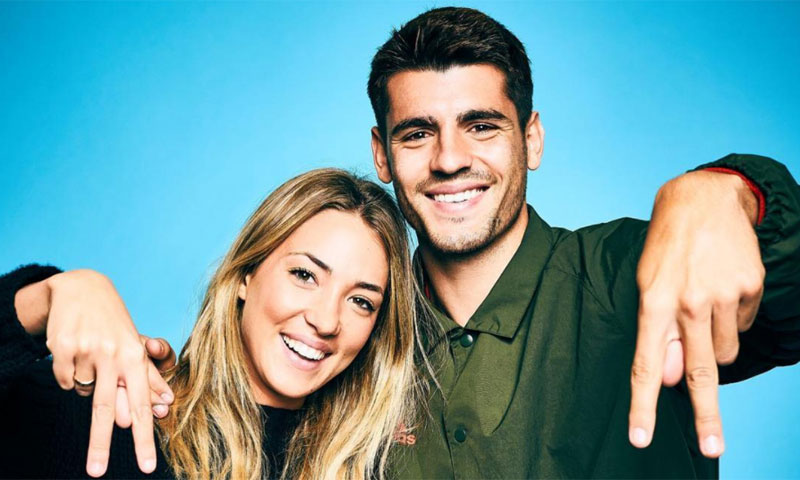 Álvaro Morata y Alice Campello reciben los primeros regalos para su bebé