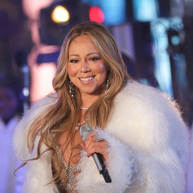Mariah Carey paraliza las críticas con su actuación de fin de año