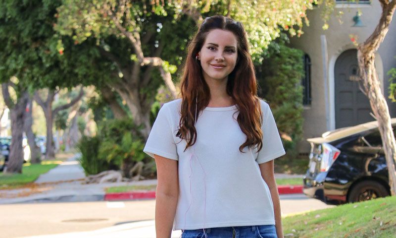 lana del rey camiseta blanca