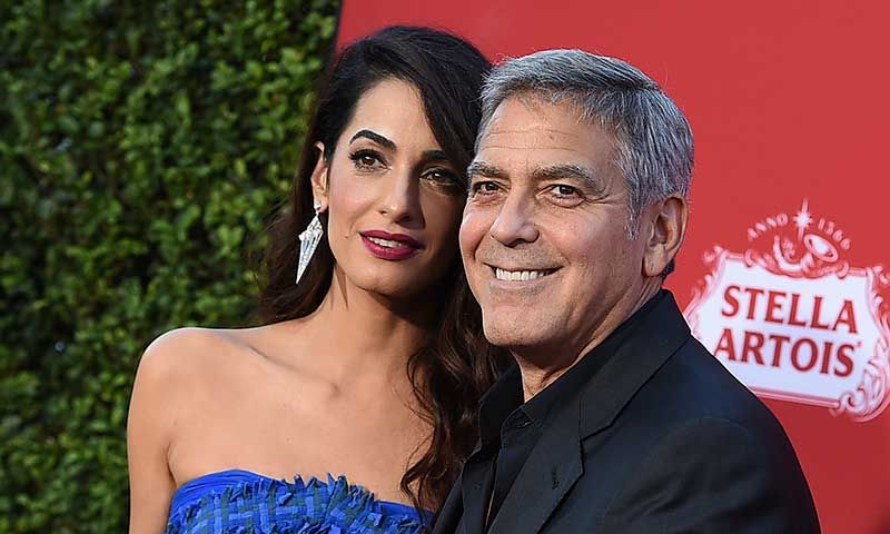 El nuevo gesto solidario de George y Amal Clooney