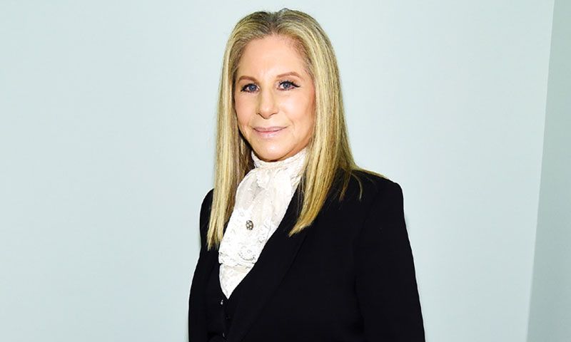 Barbra Streisand revela que dos de sus perros son clones de su mascota fallecida