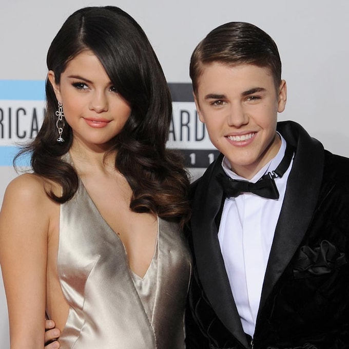 ¡Ahora sí! Selena Gomez y Justin Bieber hacen 'oficial' su relación en redes