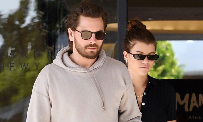 La relación de Sofia Richie y Scott Disick marcha 'sobre ruedas' pese a la desaprobación de su padre