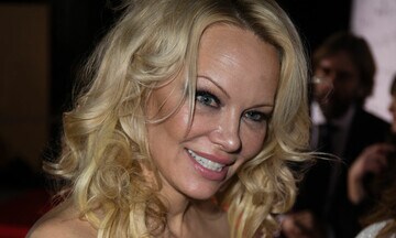 Pamela Anderson a su llegada a la Global Gift