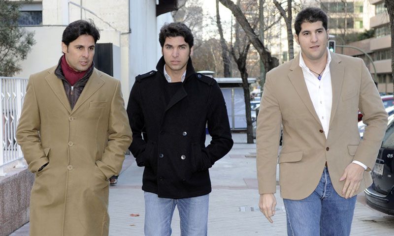 Julián Contreras Jr, Francisco y Cayetano Rivera