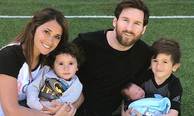 Leo Messi y Antonela Roccuzzo nos enseñan por primera vez la carita de su hijo Ciro