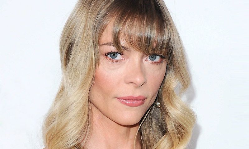 La actriz Jaime King habla de la agresión que sufrió: 'Mi hijo era el objetivo. Es aterrador'