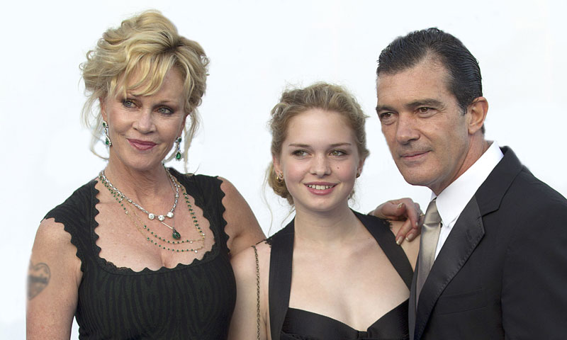 La cena familiar de Antonio Banderas y Melanie Griffith con su hija Stella del Carmen