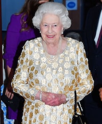 La reina Isabel II será de las primeras en ver el vestido de novia de Meghan