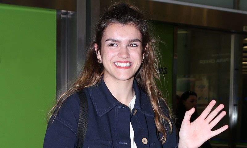 La accidentada entrada de Amaia en el concierto de 'Operación Triunfo' en Málaga
