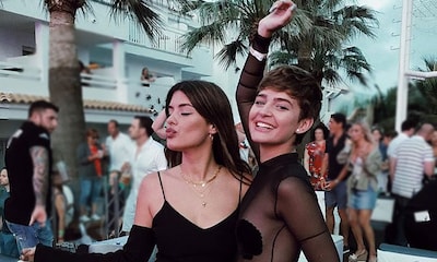 Tras su romántico viaje con Risto Mejide, Laura Escanes disfruta de Ibiza entre amigas