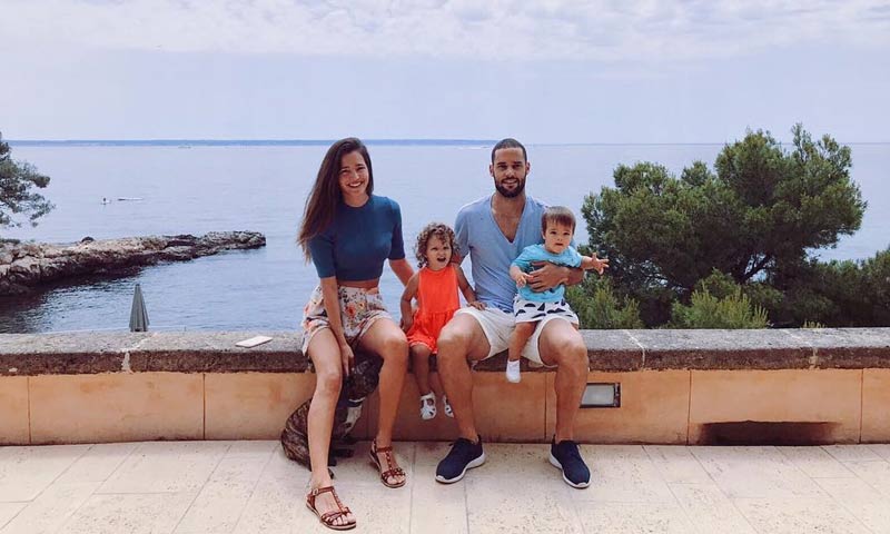 ¡De China a Mallorca! Malena Costa, Mario Suárez y sus hijos, días de relax en la tierra de la modelo