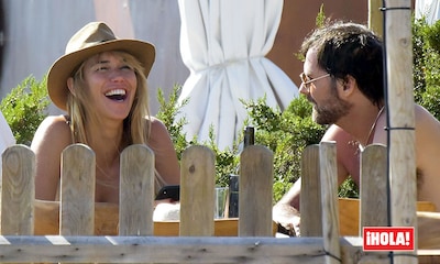 EXCLUSIVA: Raquel Meroño feliz y muy bien acompañada en su escapada a Ibiza
