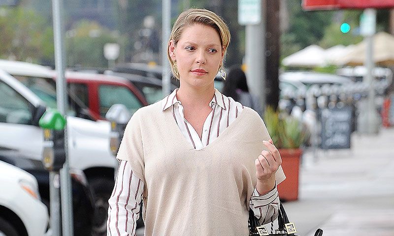 Katherine Heigl se disculpa tras su gesto más inoportuno