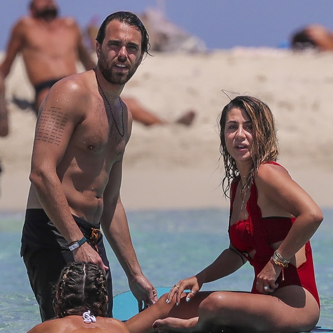 La divertida escapada de Elena Tablada y Javier Ungría a Ibiza en su último verano de solteros