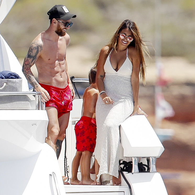 ¡Al agua, patos! Leo Messi y Antonela Roccuzzo disfrutan de sus vacaciones familiares en Ibiza