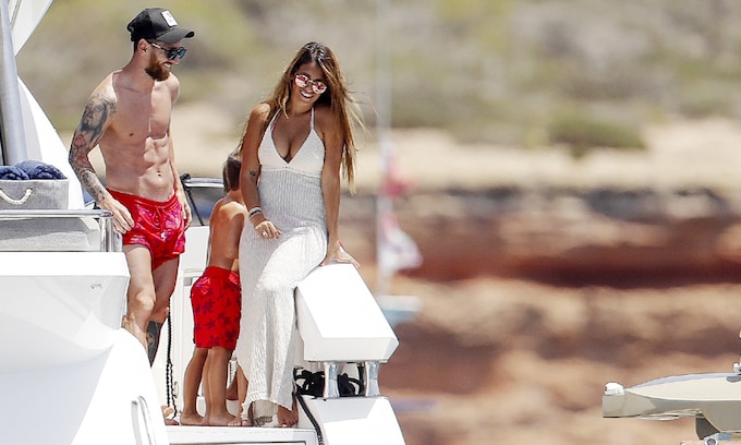 Leo Messi y Antonela Roccuzzo disfrutan de sus vacaciones familiares en Ibiza